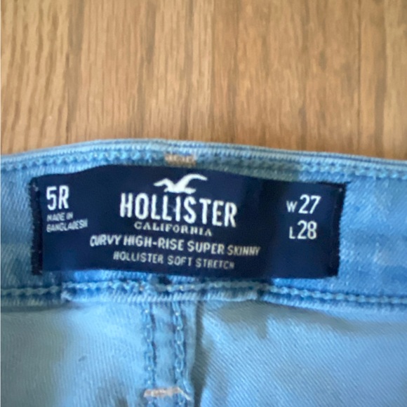 Hollister blue light-wash skinny jeans - Picture 3 of 3